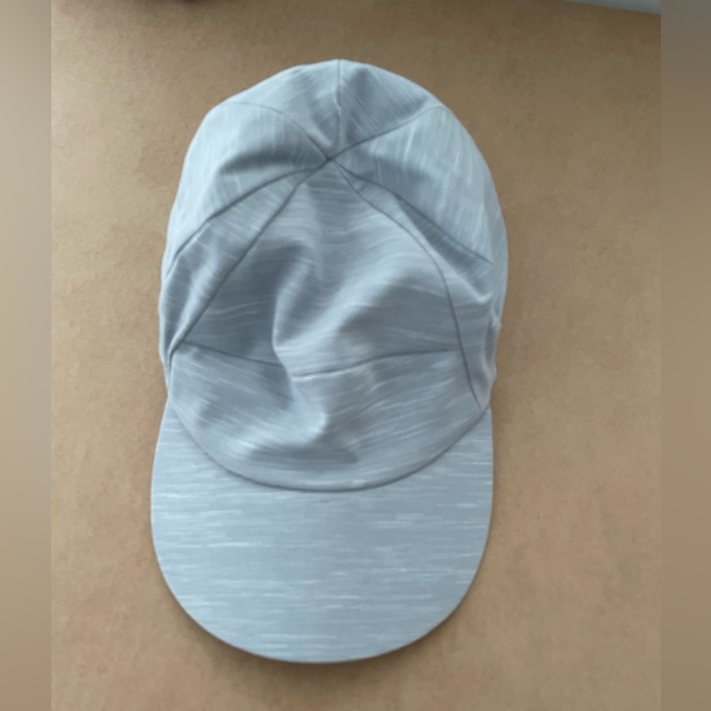 Lululemon Women’s Gray Cap
